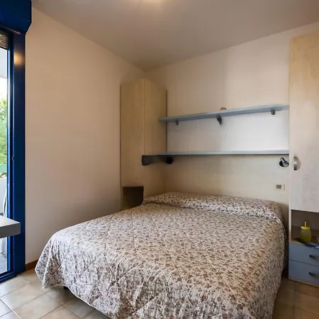 Comfortable With Terrace Apartment *