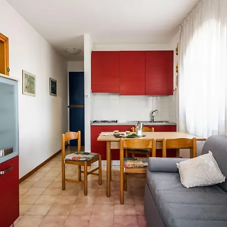 Comfortable With Terrace Apartment *